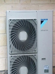 Pose d'une pompe à chaleur Daikin Altherma dans le Nord